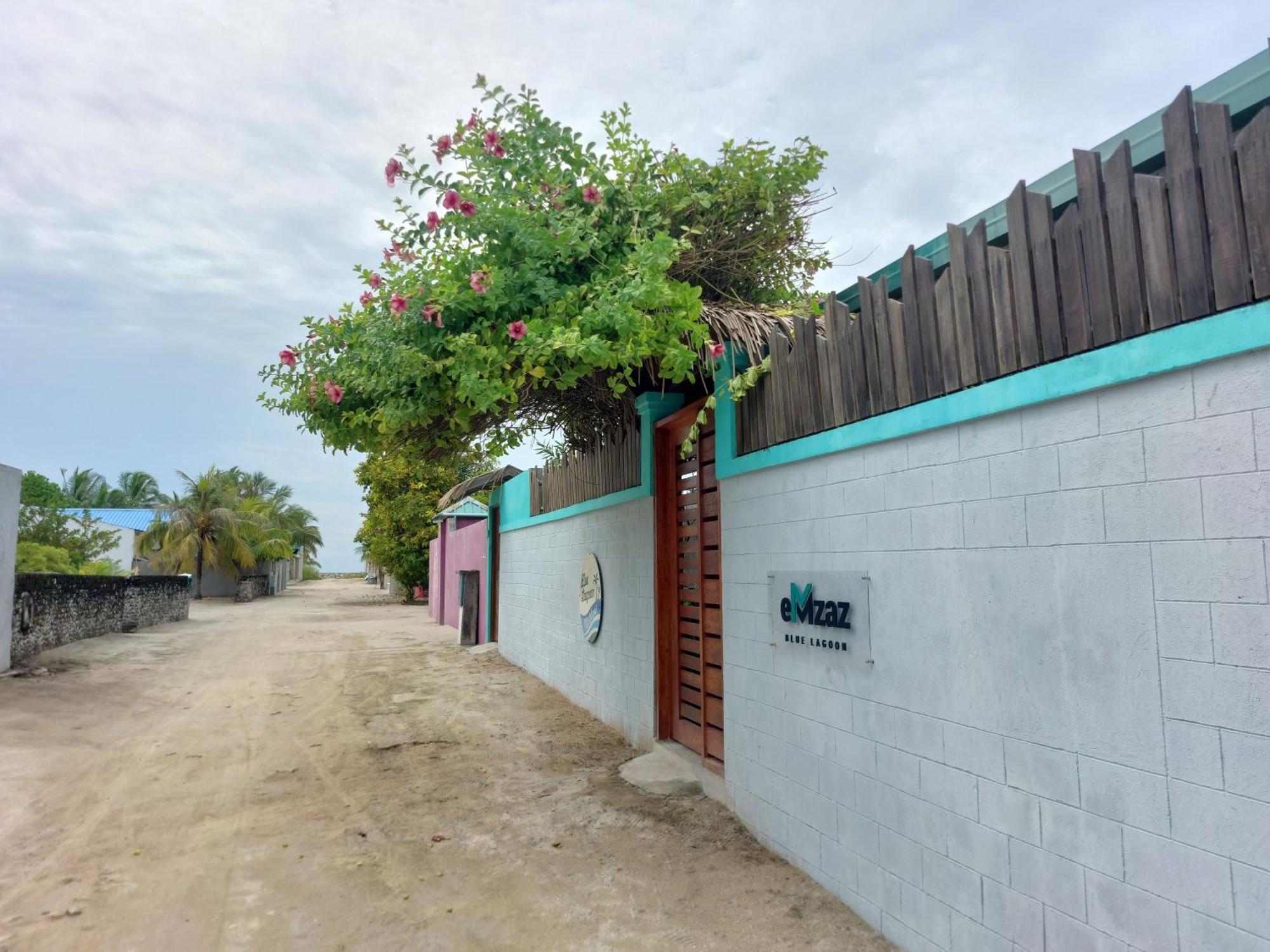 Emzaz Blue Lagoon Ugoofaaru Eksteriør billede